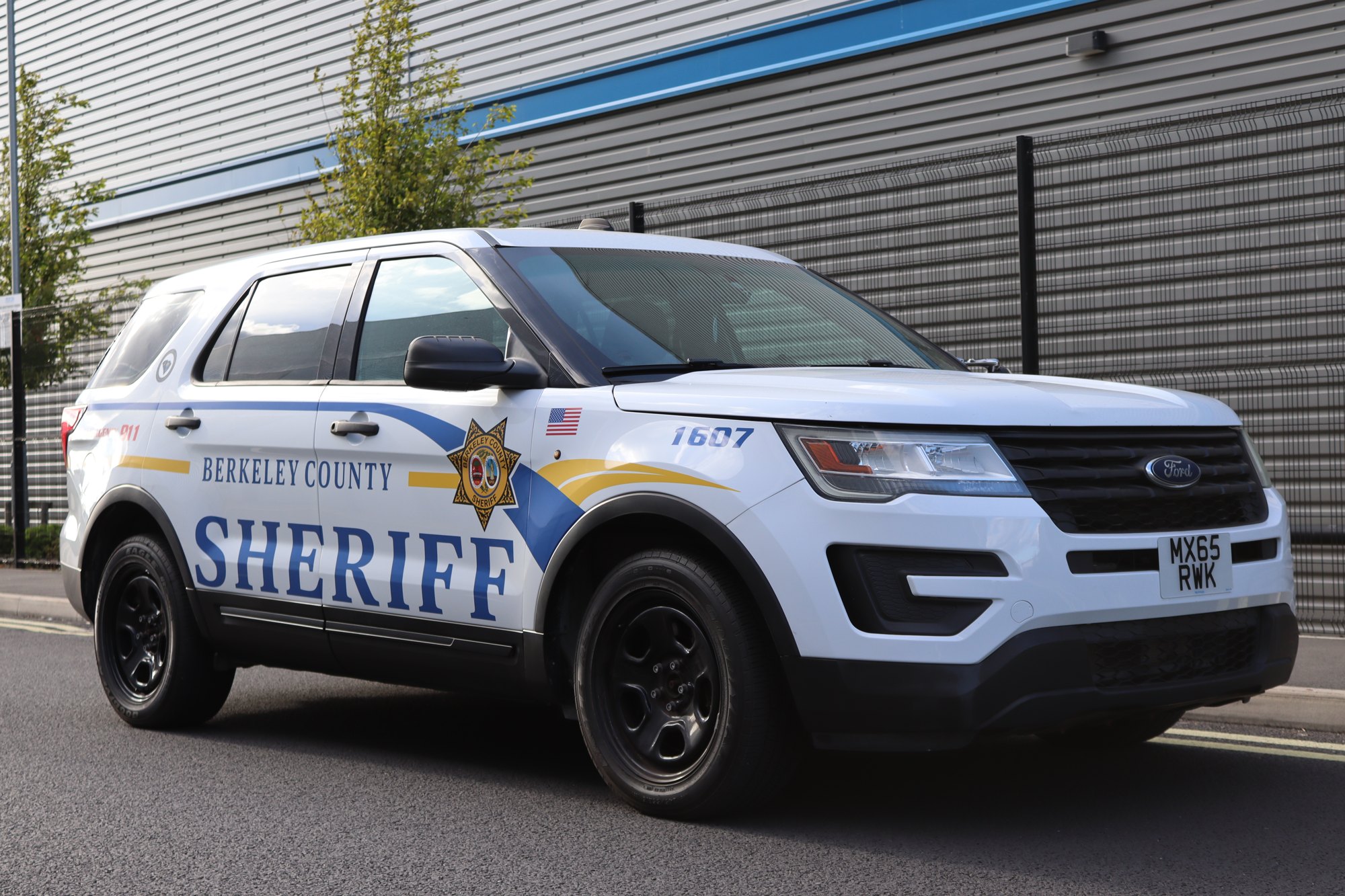 Ford Explorer in a printed Berkeley County Sheriff livery wrap, Auto Wrap Manchester